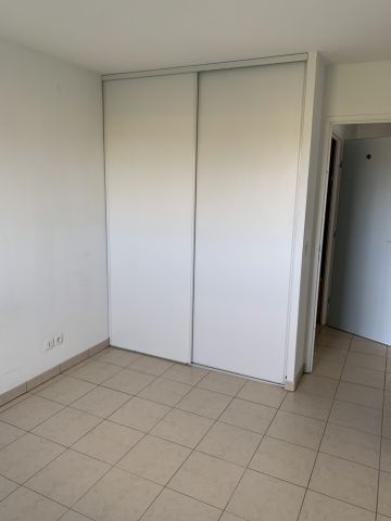 Location Appartement 2 pièces 41m² BLAYE 33390 - Photo 3