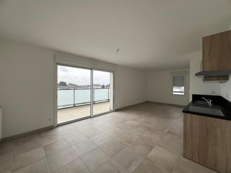 Location Appartement 3 pièces 67m² ST JEAN DE LA RUELLE 45140 - Photo 4