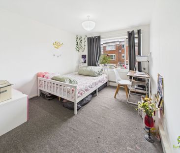 2 Bedroom - Photo 5