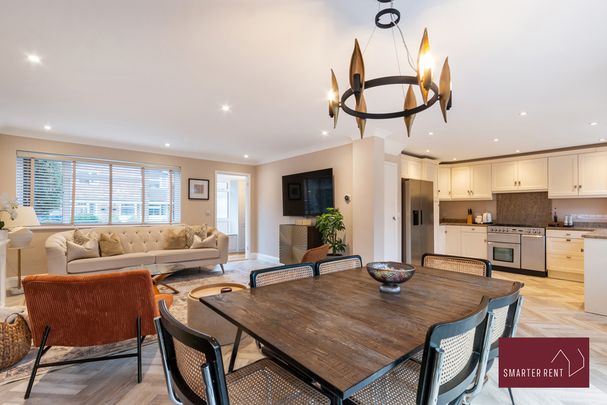 4 Bed House - Photo 1