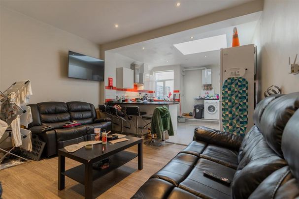 7 bedroom house to rent - Photo 1