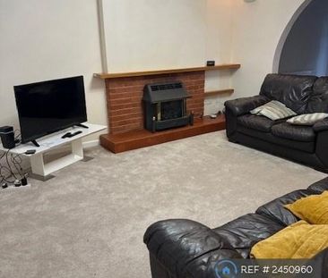 4 bedroom detached house to rent - Photo 3