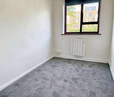 3 bedroom apartment to rent - Photo 3