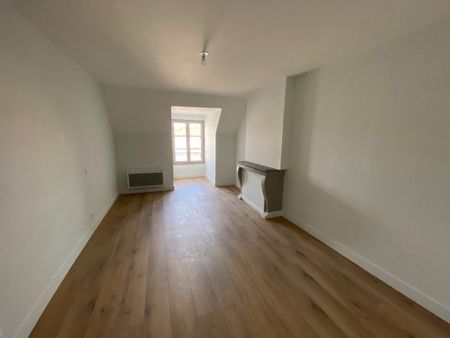 Location Appartement 3 pièces 70m² BESANCON 25000 - Photo 4