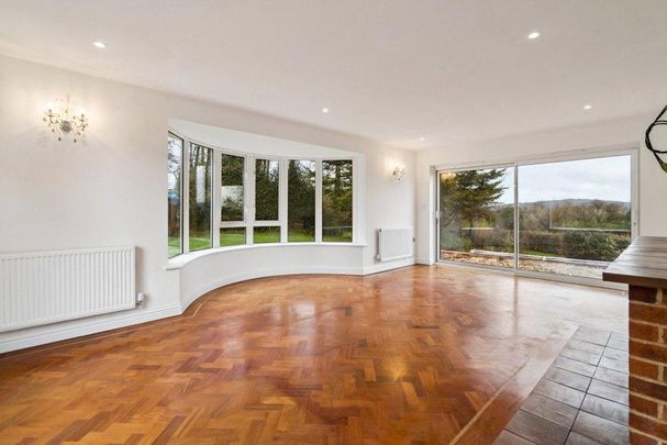 5 bedroom detached house to rent - Photo 1