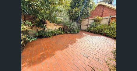 CHARMING TWO BEDROOM TERRACE - Photo 5