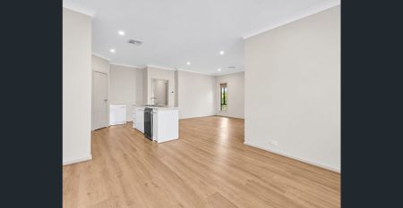 Modern Three-Bedroom Home - Photo 5