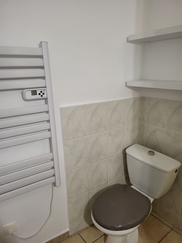 Location Maison 4 pièces 72m² ST MAMERT DU GARD 30730 - Photo 5