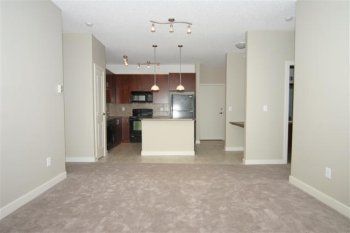 301, 162 Country Village Circle NE, Calgary - Photo 3