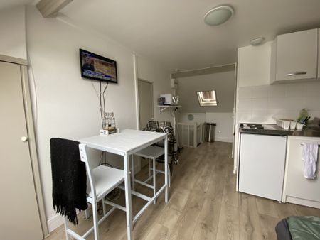 STUDIO MEUBLÉ - QUARTIER SAINT-HONORÉ - Photo 3