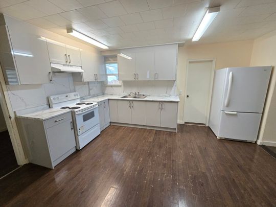 3 Bedroom Duplex - Photo 1