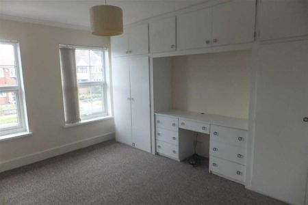 4 bedroom apartment to rent - Photo 4