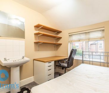 5 bed Semi-Detached House for Rent - Photo 5