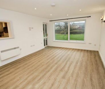 If you are looking for a large 2 bedroom flat to rent in the French... - Photo 1