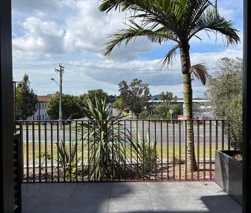 Brand New Ground Floor Live Garden Studios - Photo 6