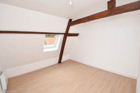 Location Appartement 4 pièces 60m² PICQUIGNY 80310 - Photo 3