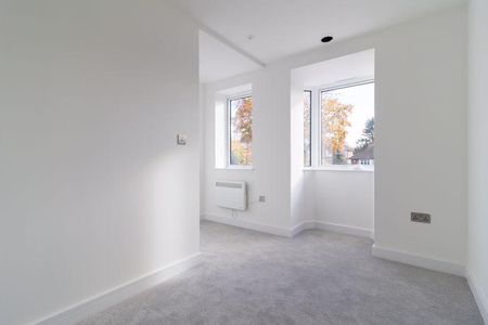 4 bedroom terraced house to rent - Photo 5