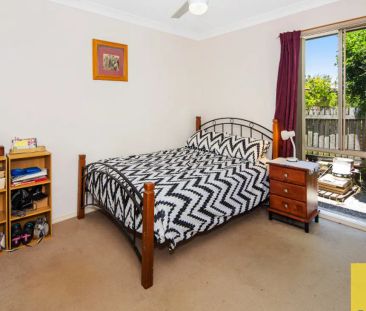 Great Entertainer - Air Con & Solar - Photo 5