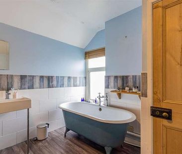 Railway Street, Splott, CF24 - Photo 2