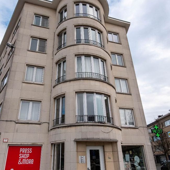 Appartement te huur in Antwerpen voor € 900 met 2 slaapkamers - Photo 1