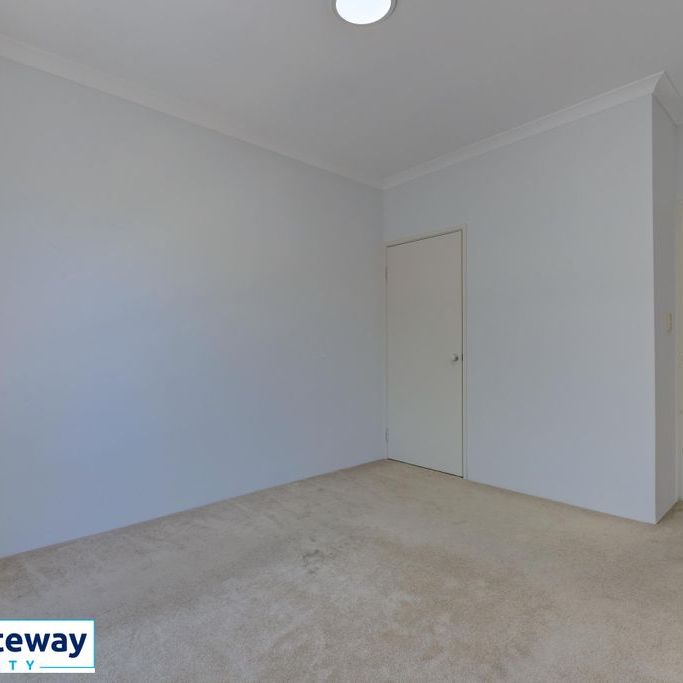 18 Cathedral Link, AUBIN GROVE WA 6164 - Photo 1