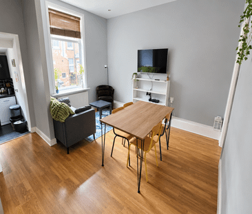 6 bedroom terraced house to rent - Photo 1
