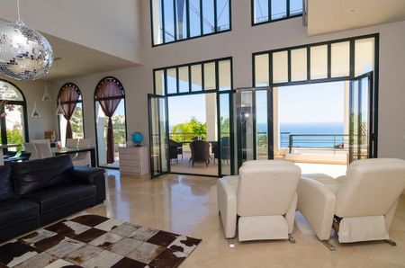 5 room luxury Villa for rent in Altea, Spain - Photo 2