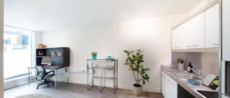 Platinum Studio - Photo 4