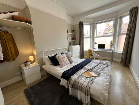 3 Bed Terraced House, Brookdale Road, L15 - Photo 4