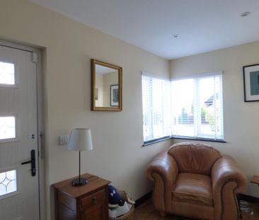 4 bedroom semi-detached house to rent - Photo 3