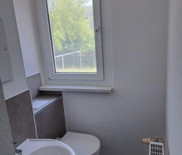 2,5-Raum Wohnung mit Balkon als Erstbezug nach Renovierung - Photo 4