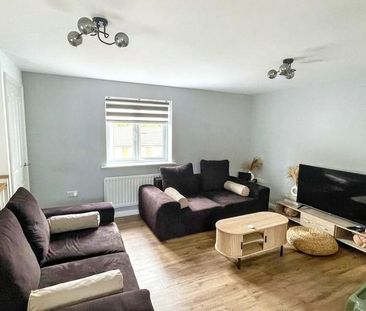 2 bedroom coach house to rent - Photo 6