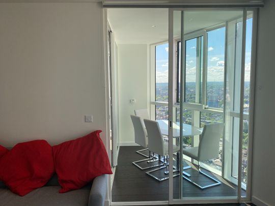 2 Bed Flat, Skygardens, SW8 - Photo 1