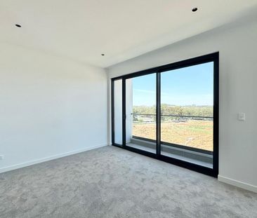 Brand New Modern 3 Bedroom + Study Townhouse – Spacious & Stylish L... - Photo 3