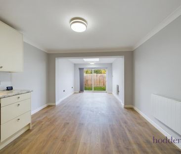 3 bedroom terraced house to rent - Photo 6