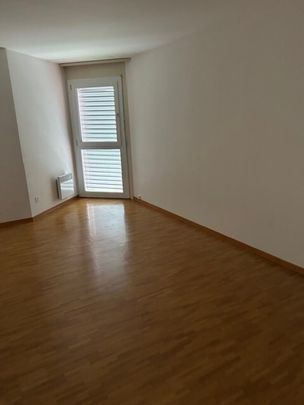APPARTEMENT RENOVE DE 4½ PIÈCES AVEC VUE DEGAGEE - Photo 1