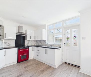 3 bedroom end of terrace house to rent - Photo 5