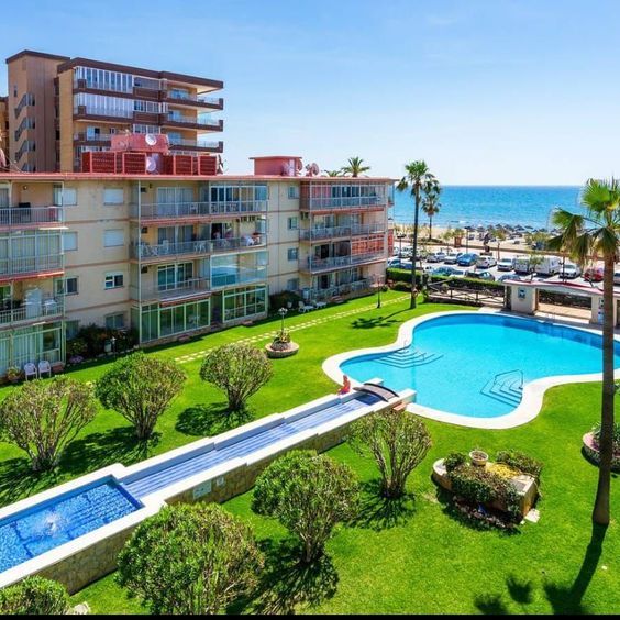 Alquiler de piso en Paseo Marítimo Rey de España - Photo 1