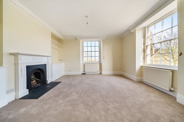 Calne, Mile elm - Photo 1