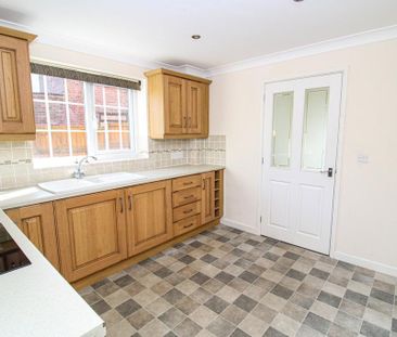 3 bedroom detached house to rent - Photo 1