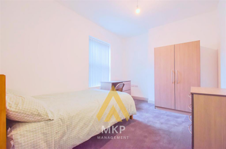 5 bedroom terraced house to rent - Photo 4