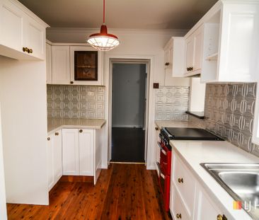 Stunning 2 Storey Terrace - Photo 1