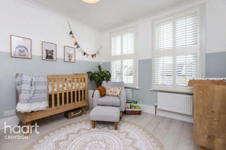 3 bedroom semi-detached house to rent - Photo 4