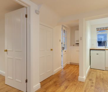 Wootton Village, Boars Hill - Photo 2