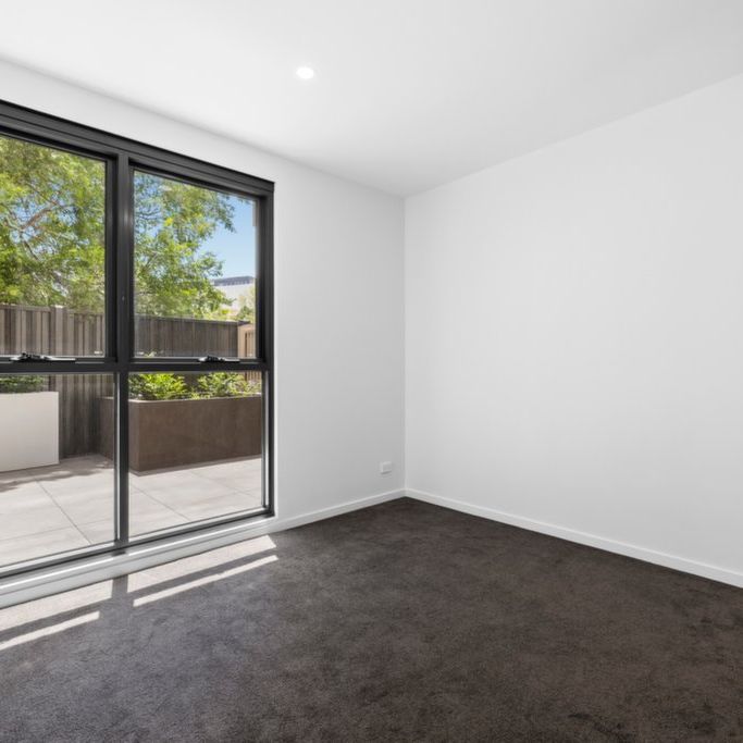 New Apartment in the Desirable Glen Iris Location - Photo 1