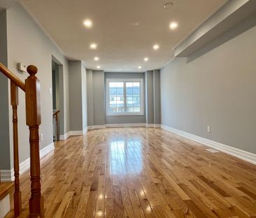 For Lease - 44 Natale Court, Bradford West Gwillimbury, Ontario - Photo 5