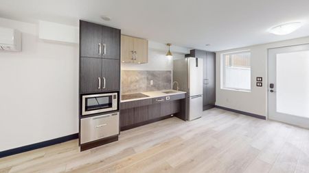 For Lease - 729 Queensdale Avenue, Hamilton, Ontario - Photo 3