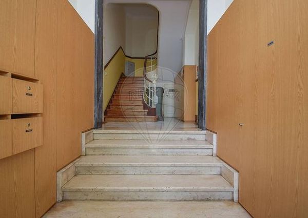 Apartamento T6 em Lisboa