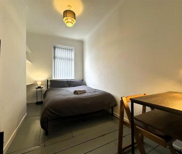 4 bedroom house to rent - Photo 3