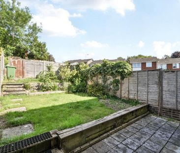 3 bedroom terraced house to rent - Photo 3